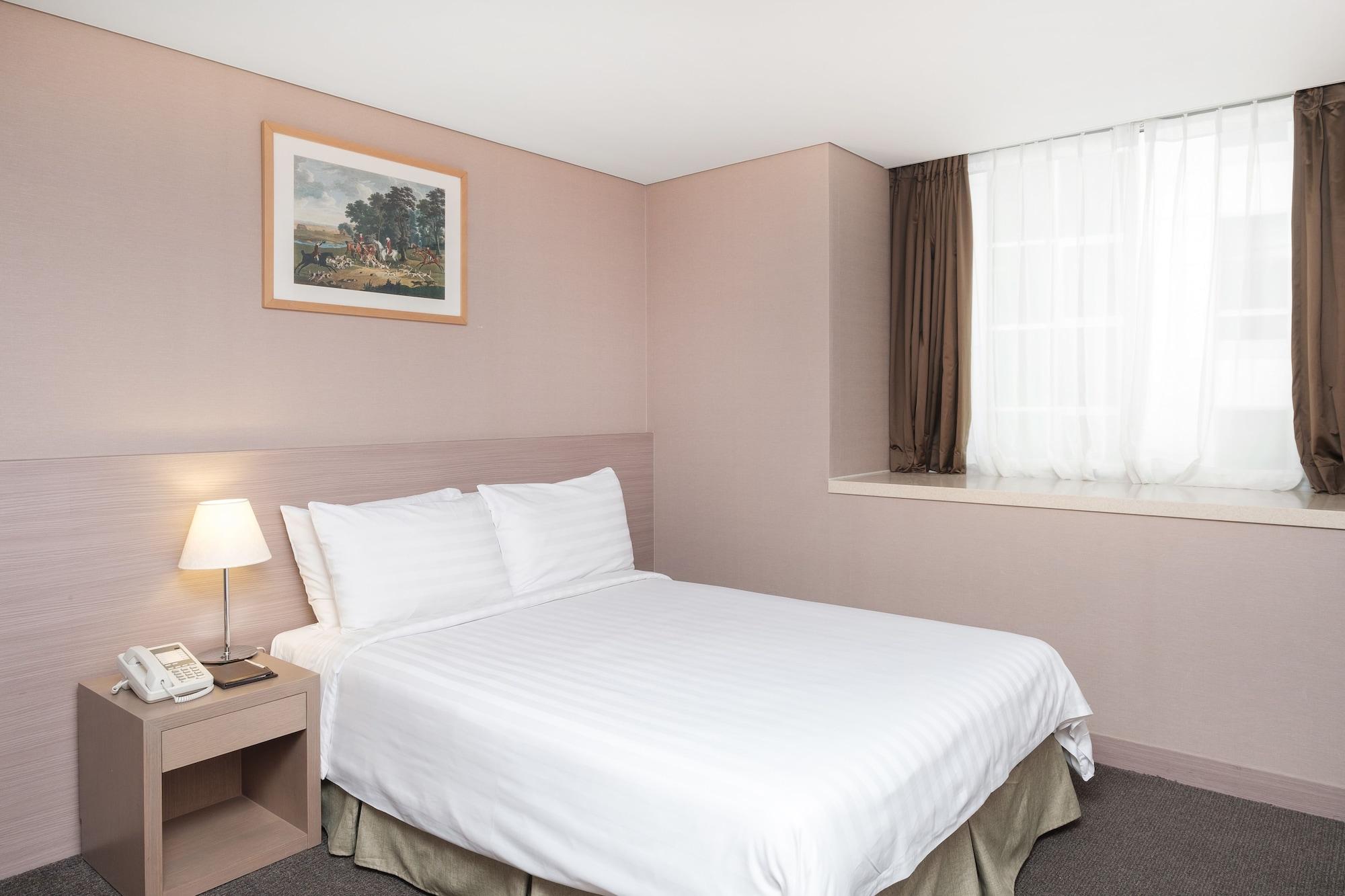 Hotel New Myeongdong