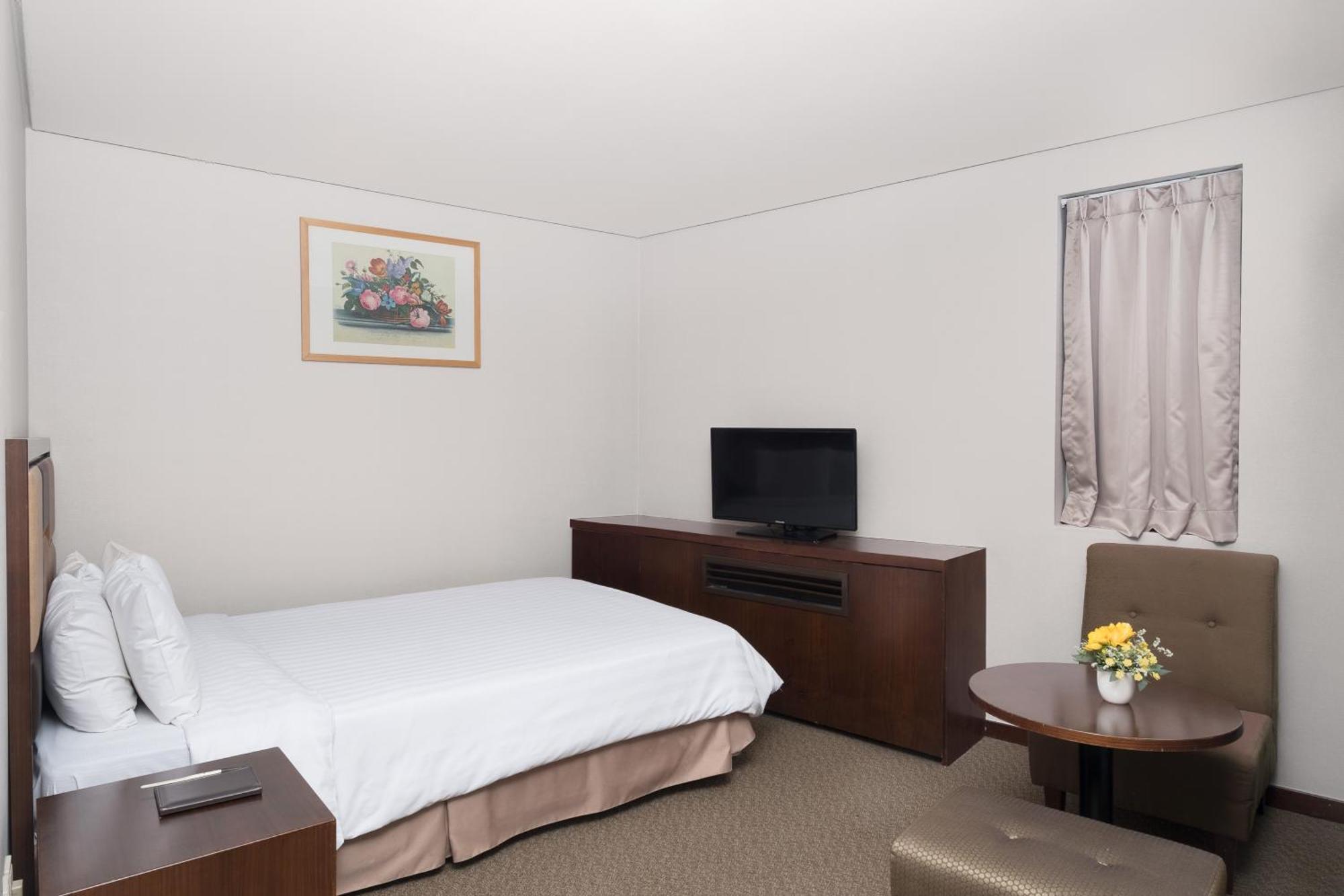 New Myeongdong Hotel 3*