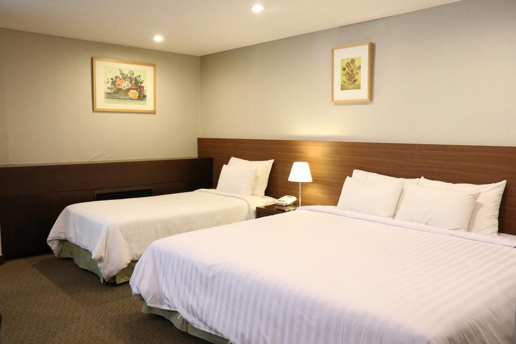 Hotel New Myeongdong 3*